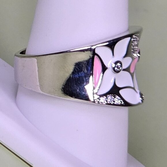 Silvery Pink & White Enamel Floral Ring With Sparkling CZ Size 10 - Picture 3 of 6